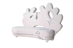 Диван и пуфики, 2010